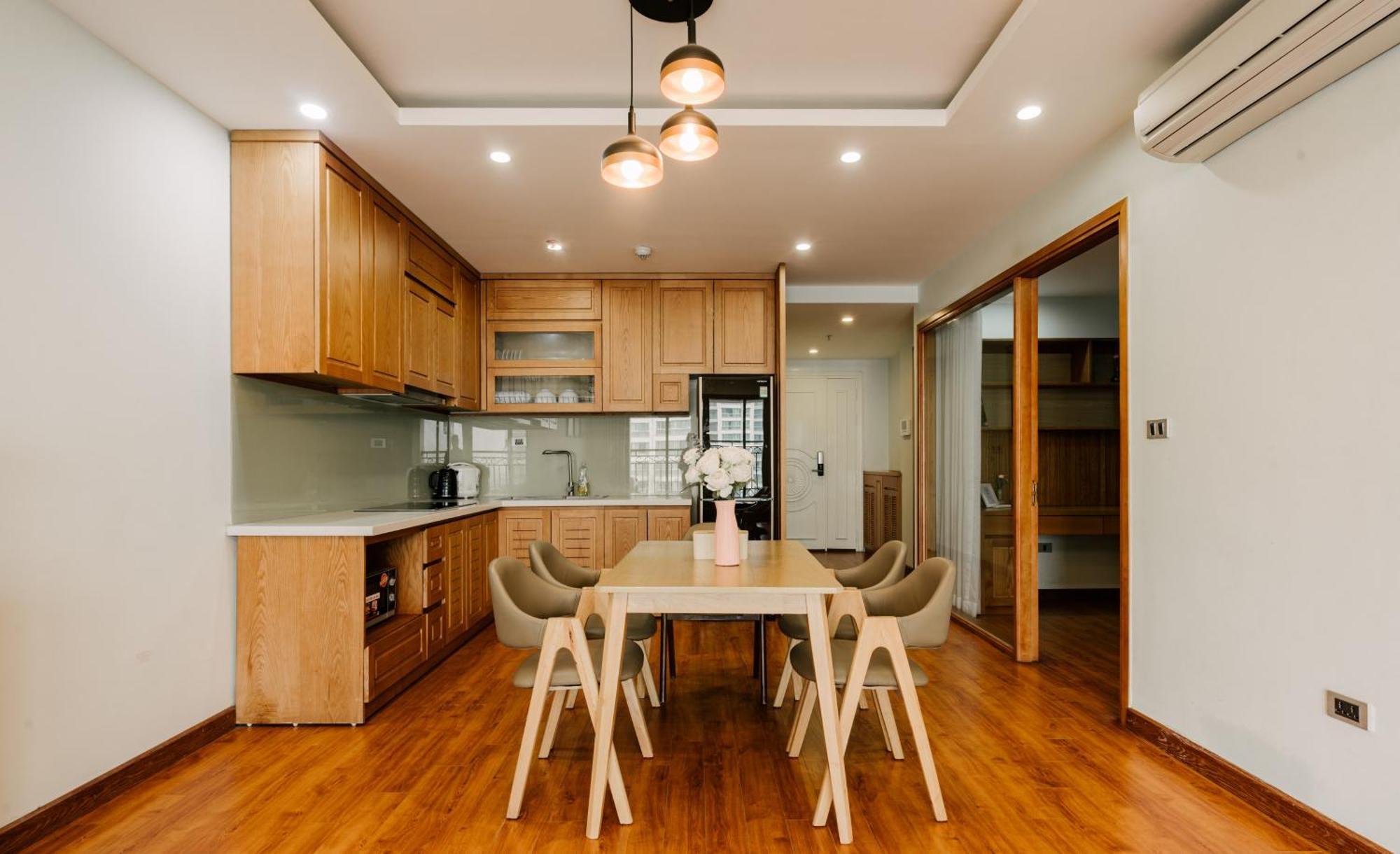 Hi-Home Suites - The West Lake Xuan Dieu Hanoi Esterno foto